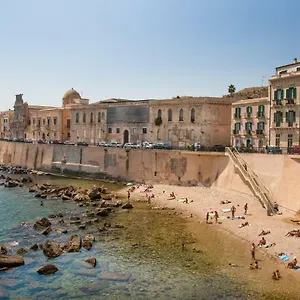 https://palazzo-spagna.sicilyhotelsitaly.net